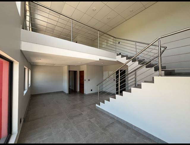 3,200M² WAREHOUSE FOR SALE IN WITHOK ESTATE
